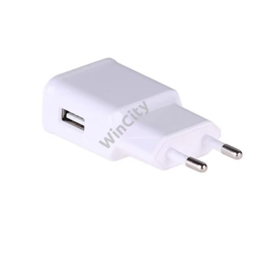 Hálózati töltő Akyga AK-CH-11 USB-A 3.6-12V / max. 2.4A 15W Quick Charge 3.0 fehér